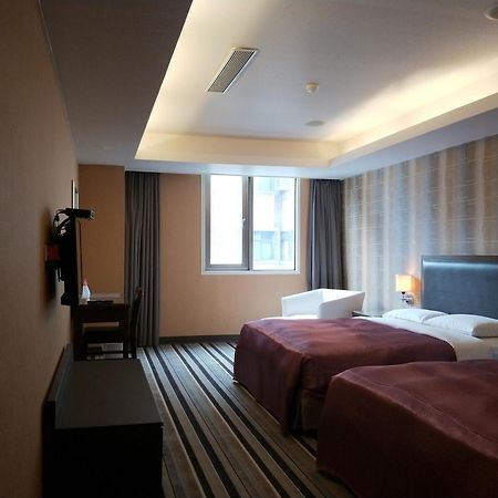 大都会旅馆 桃园 外观 照片